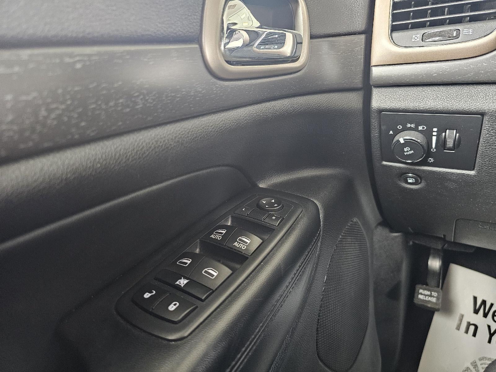 2017 Jeep Grand Cherokee Laredo