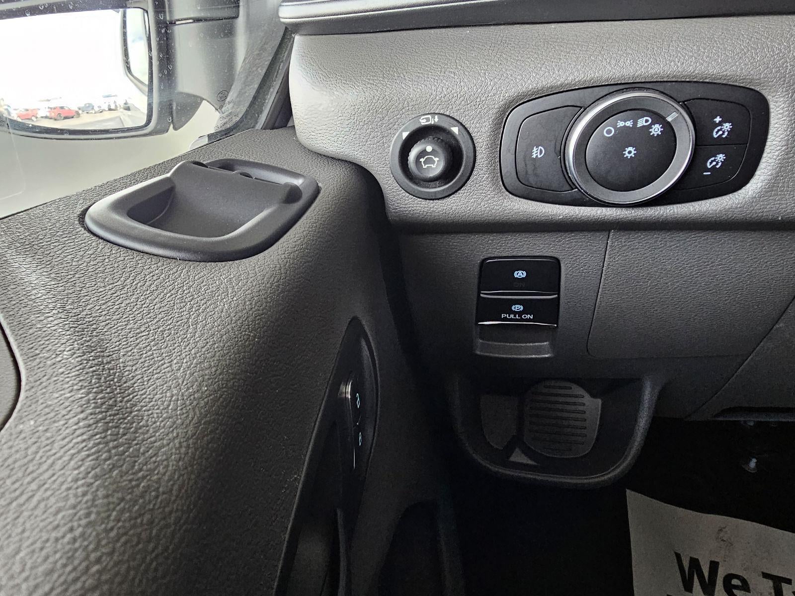 2024 Ford TRANSIT 12 PASSENGER T350