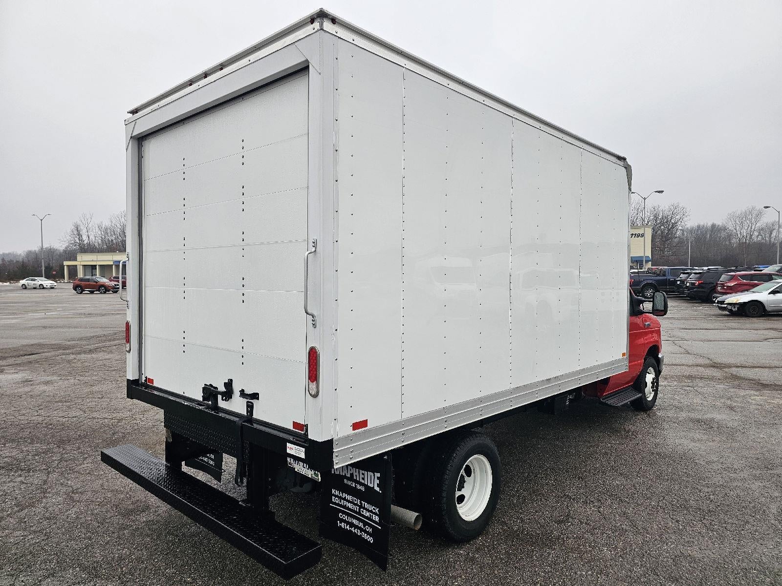 2024 Ford E-Series Cutaway Base