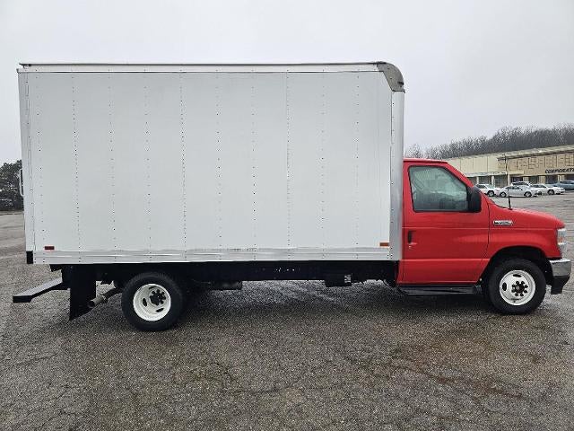 2024 Ford E-Series Cutaway Base