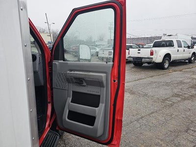 2024 Ford E-Series Cutaway Base