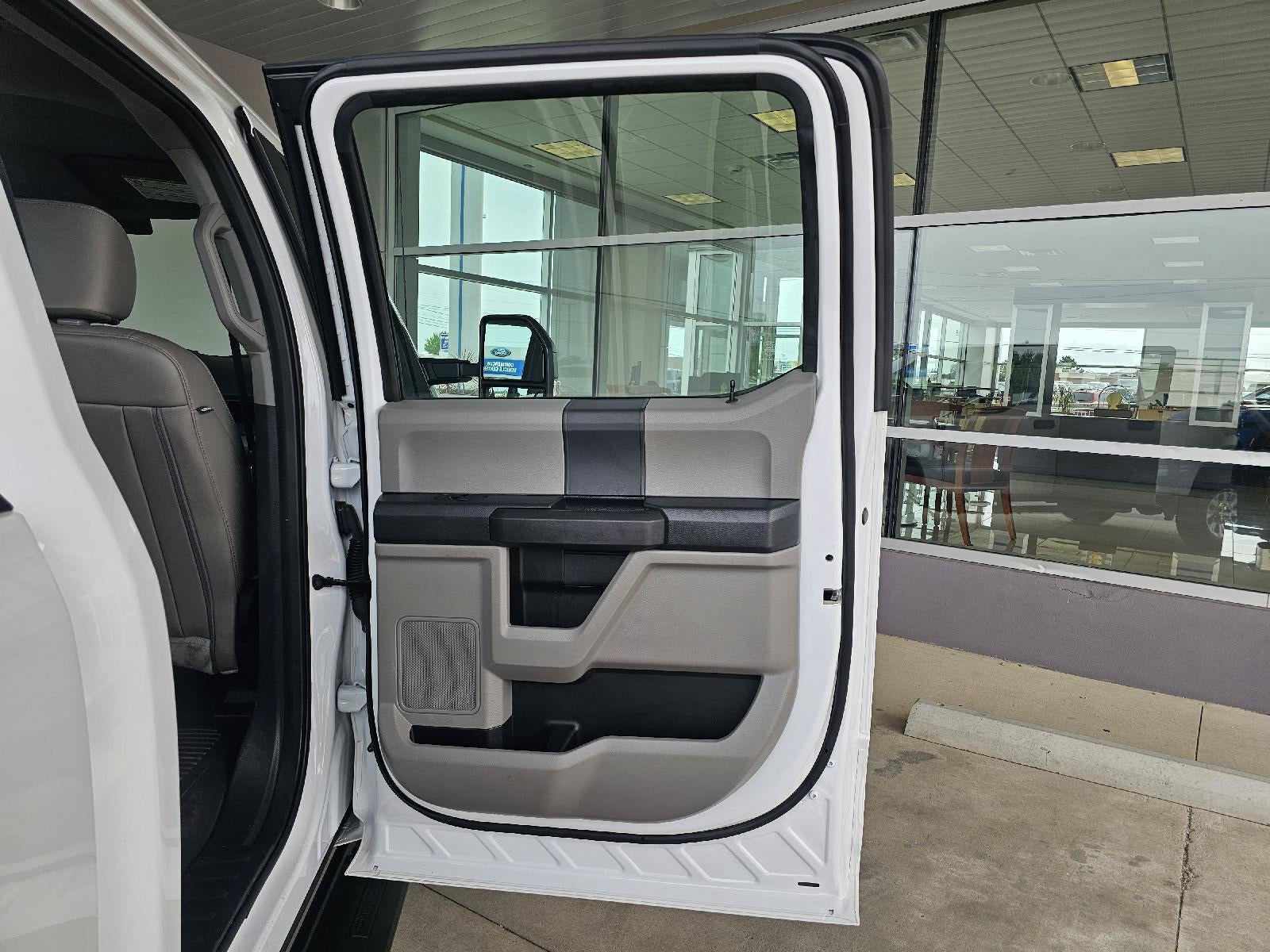 2022 Ford Super Duty F-250 SRW XL