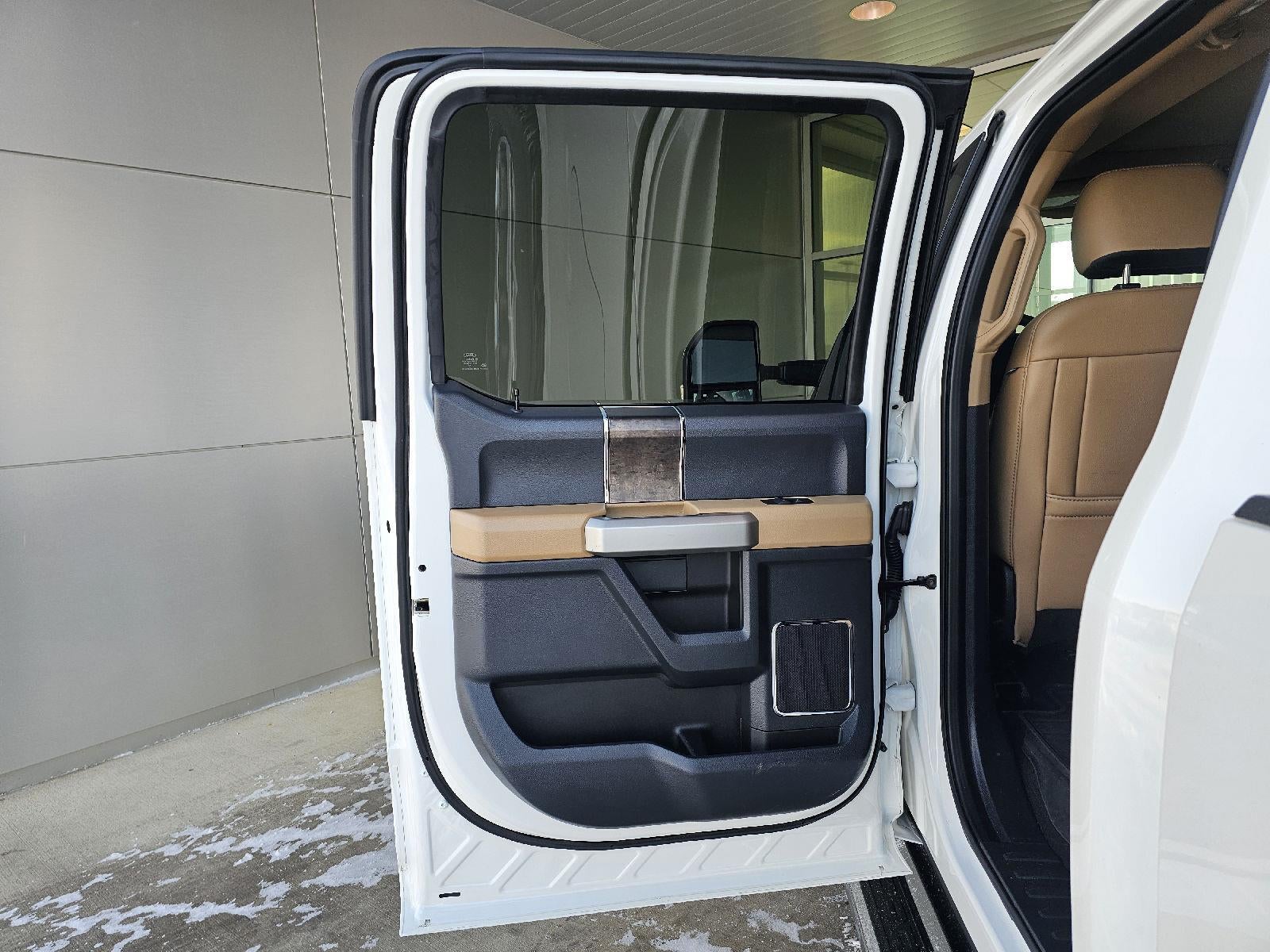 2022 Ford Super Duty F-250 Lariat