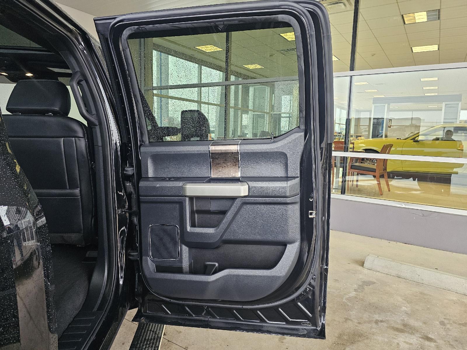 2022 Ford Super Duty F-250 Lariat