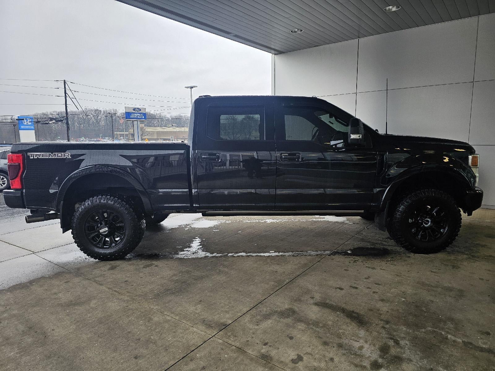 2022 Ford Super Duty F-250 Lariat