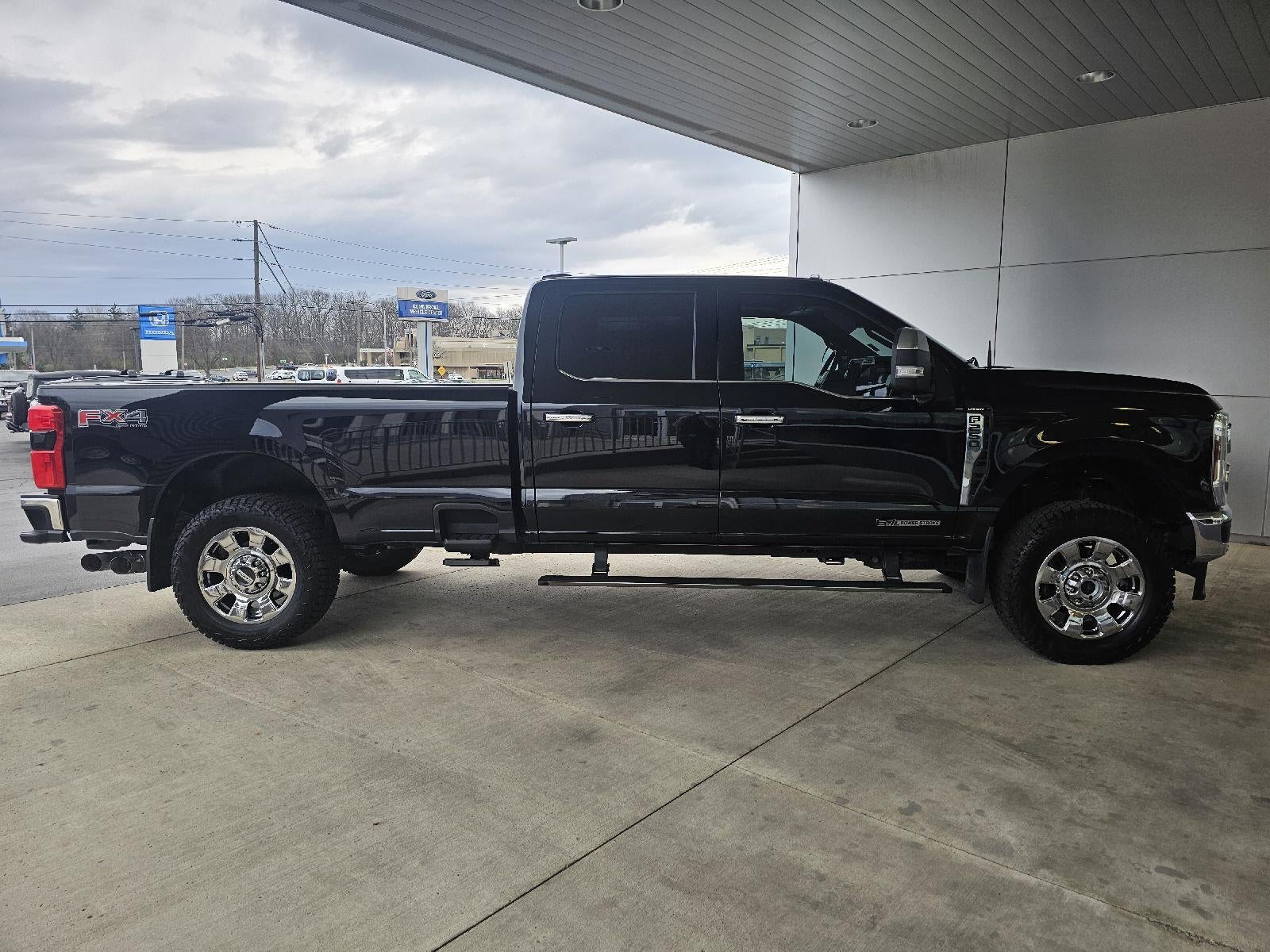2024 Ford Super Duty F-250 Lariat