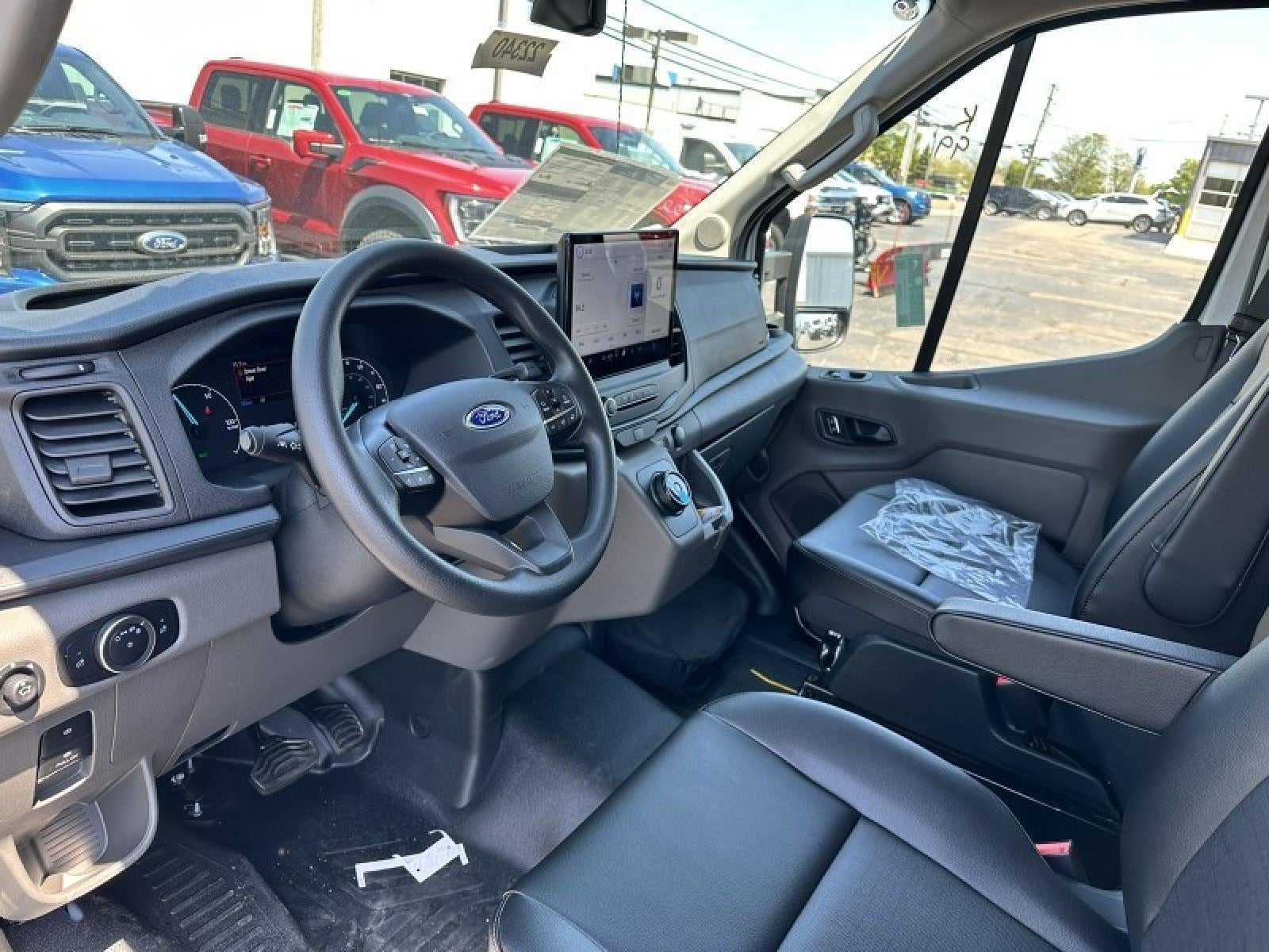 2023 Ford E-Transit 350