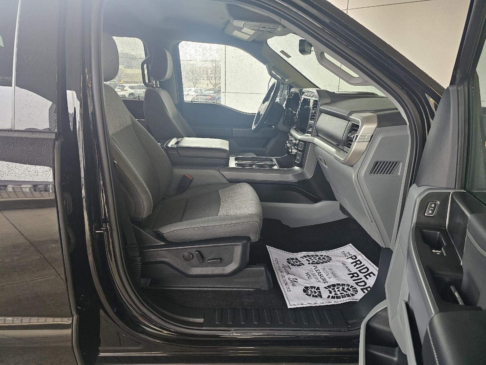 2022 Ford F-150 Base