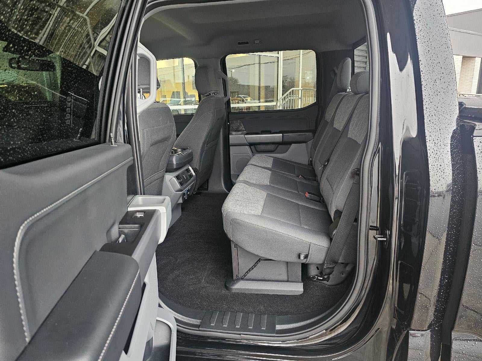 2022 Ford F-150 Base