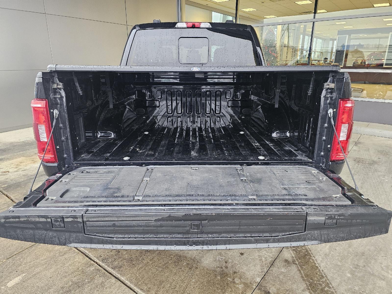 2022 Ford F-150 Base