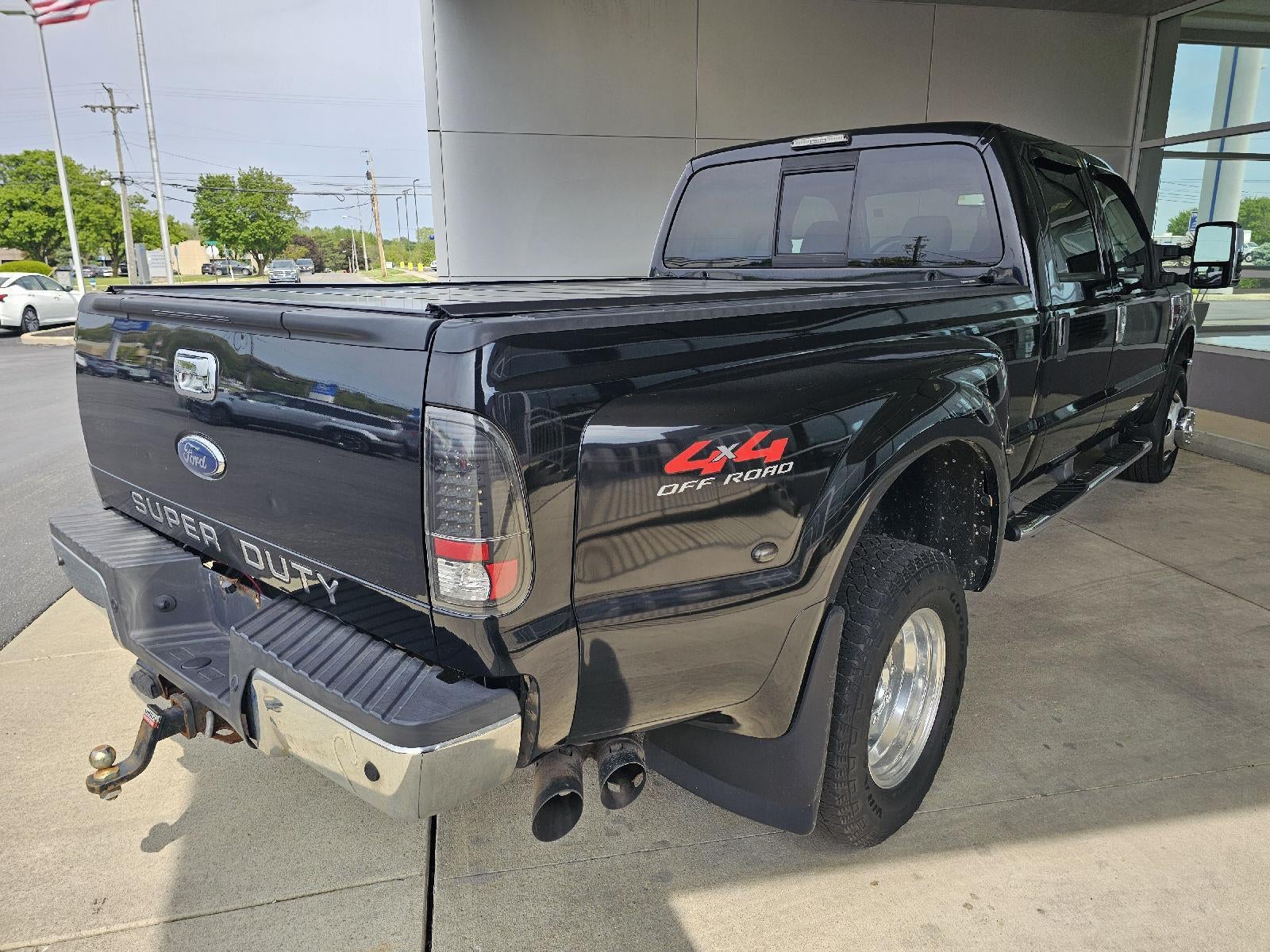 2008 Ford Super Duty F-350 DRW Lariat