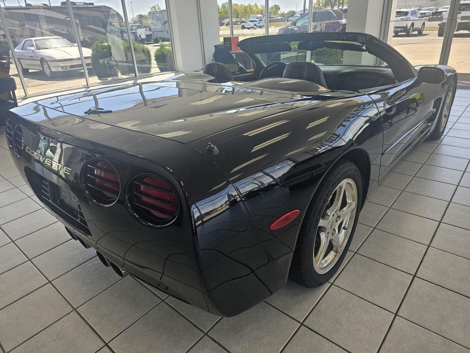 2001 Chevrolet Corvette Base