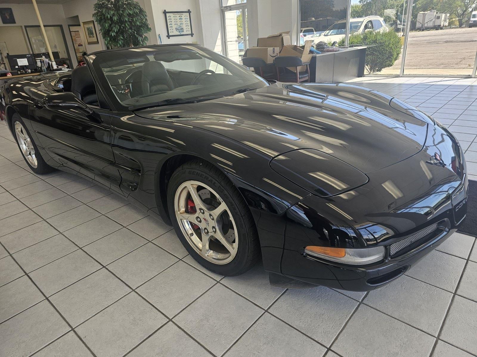 2001 Chevrolet Corvette Base