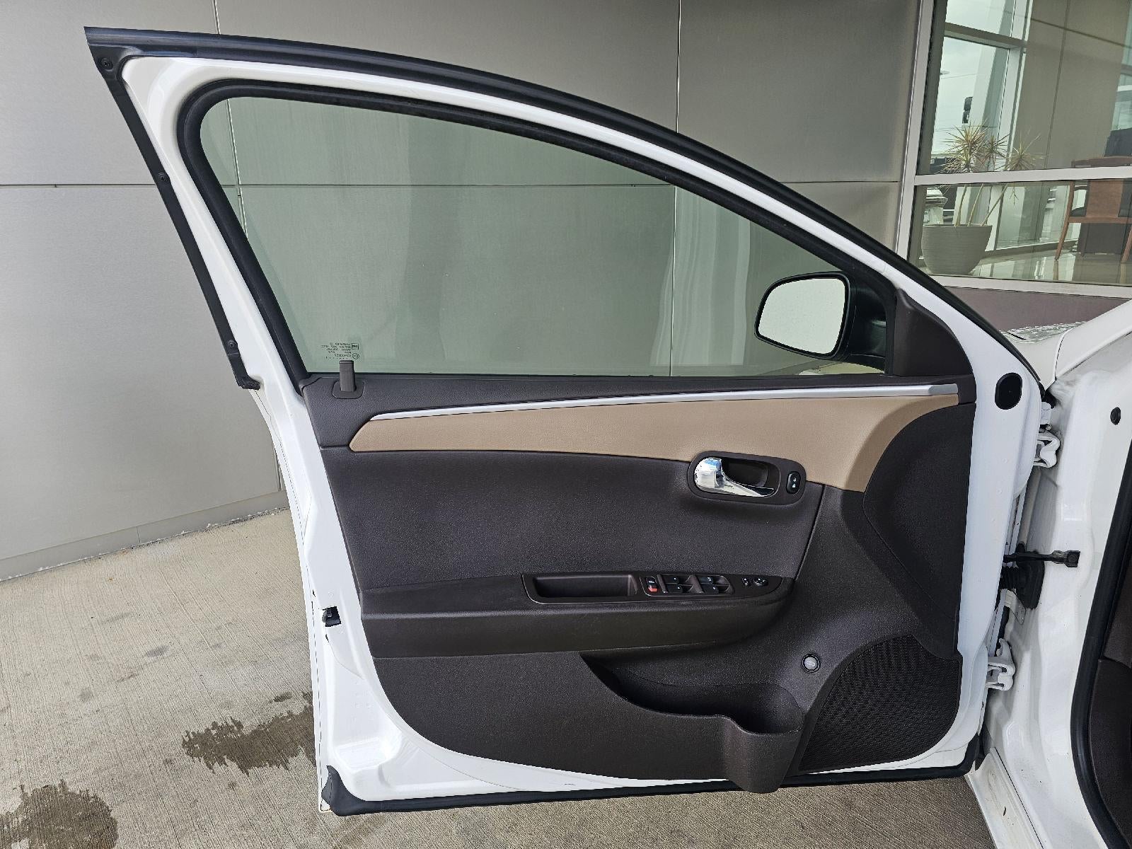 2011 Chevrolet Malibu LS w/1FL