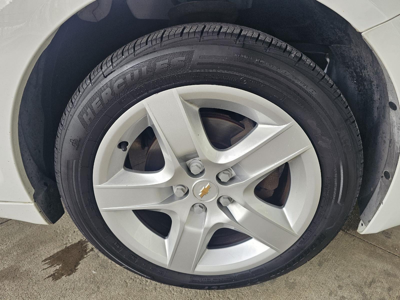 2011 Chevrolet Malibu LS w/1FL