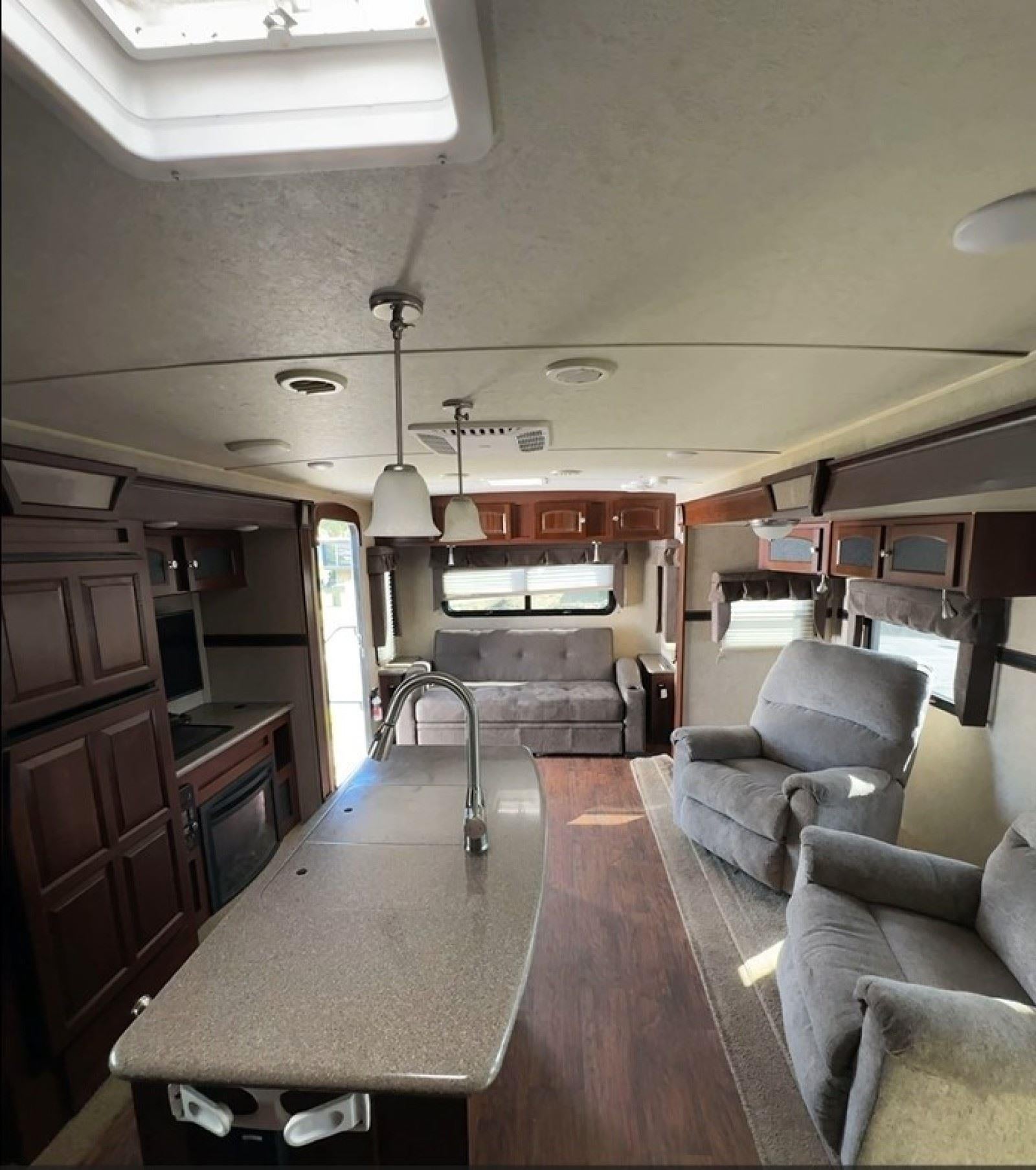 2016 ROCKWOOD WINDJAMMER Base