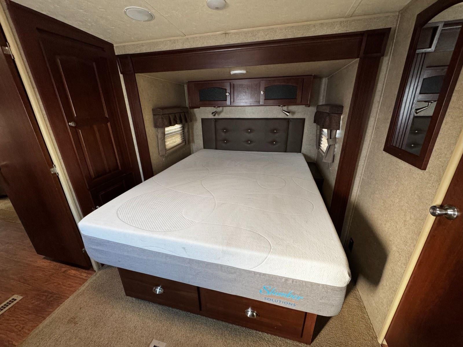 2016 ROCKWOOD WINDJAMMER Base