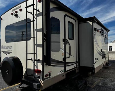 2016 ROCKWOOD WINDJAMMER Base