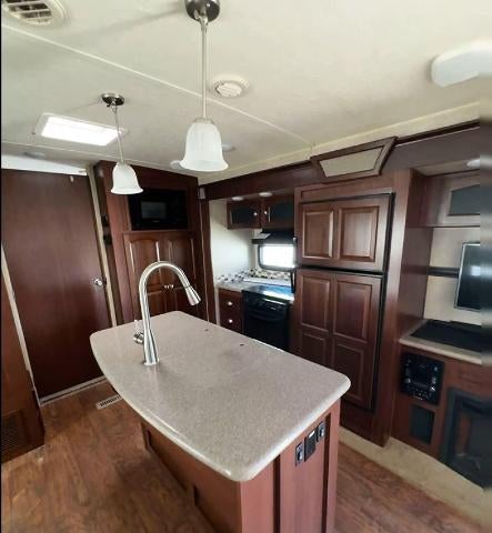 2016 ROCKWOOD WINDJAMMER Base