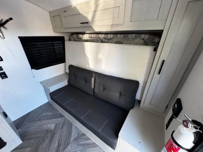 2022 FOREST RIVER SALEM Base