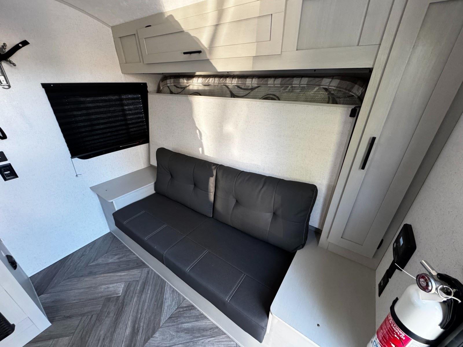 2022 FOREST RIVER SALEM Base