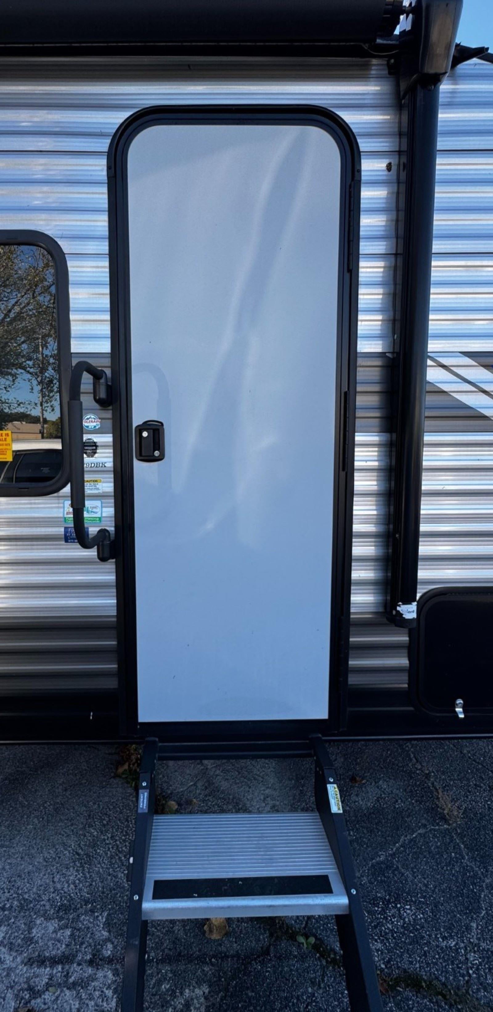 2022 FOREST RIVER SALEM Base