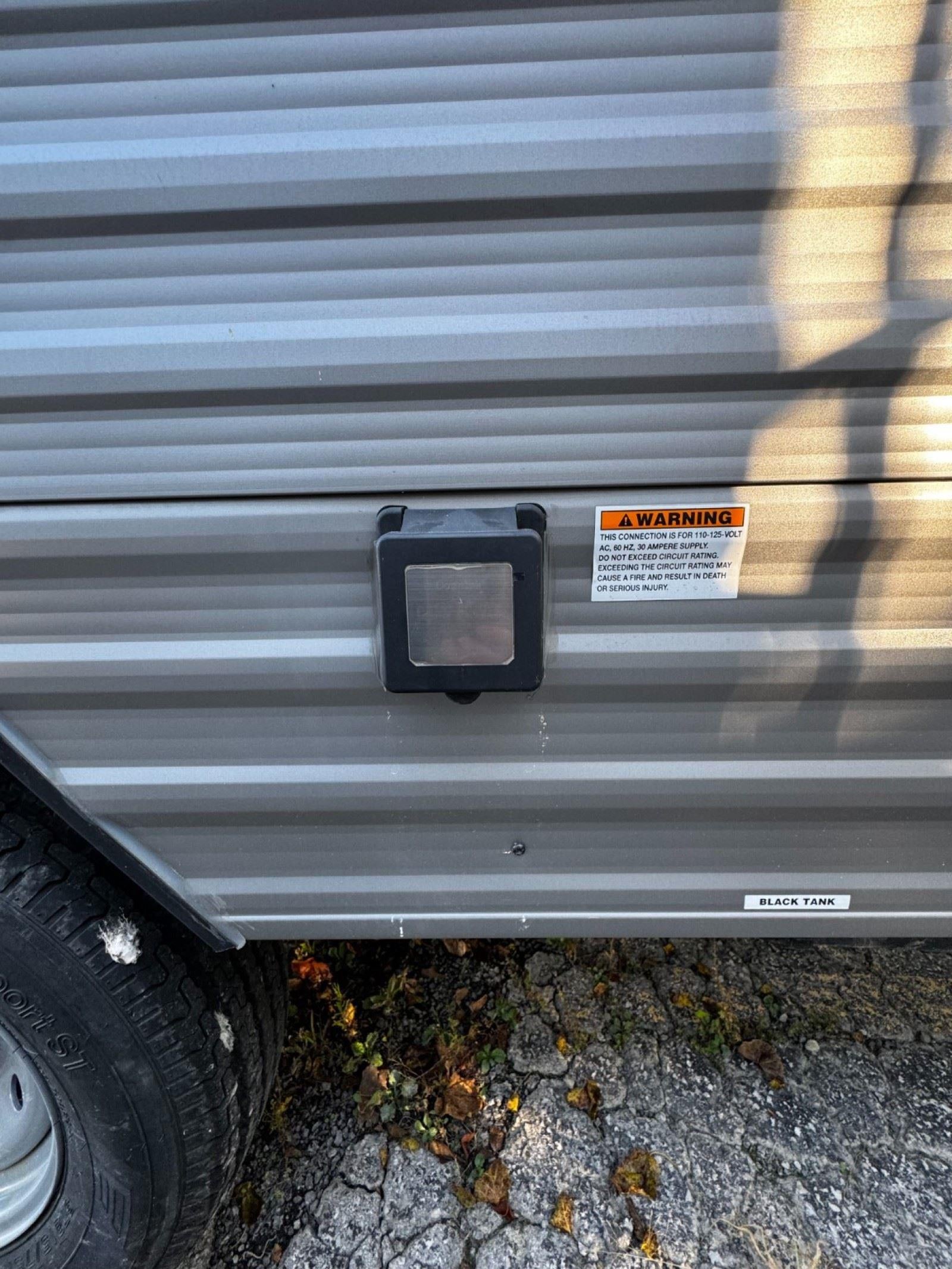 2023 KEYSTONE COLEMAN LANTERN Base