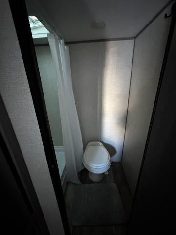 2023 KEYSTONE COLEMAN LANTERN Base