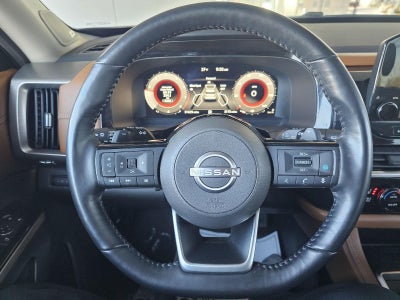 2022 Nissan Pathfinder Platinum