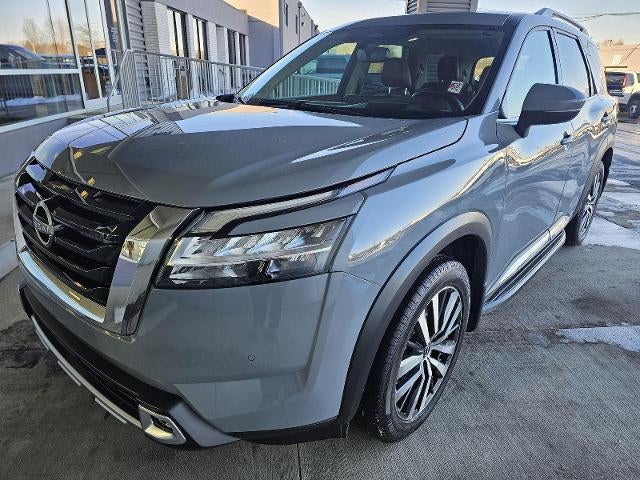 2022 Nissan Pathfinder Platinum