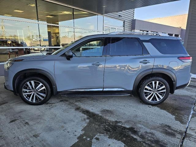 2022 Nissan Pathfinder Platinum
