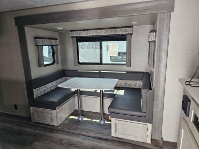 2023 COACHMEN CATALINA Base