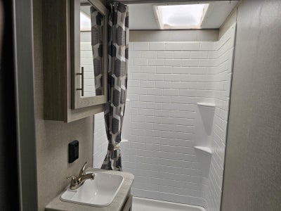 2023 COACHMEN CATALINA Base