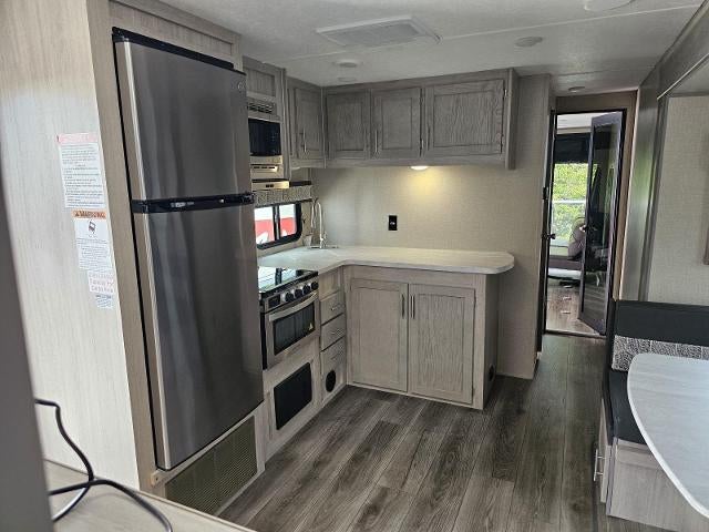 2023 COACHMEN CATALINA Base