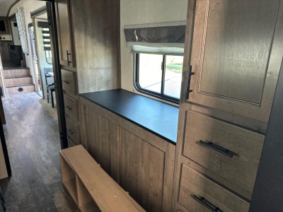 2022 FOREST RIVER SABRE Base