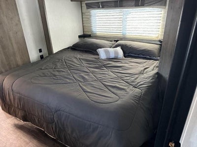 2022 FOREST RIVER SABRE Base