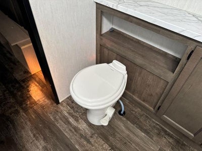 2022 FOREST RIVER SABRE Base