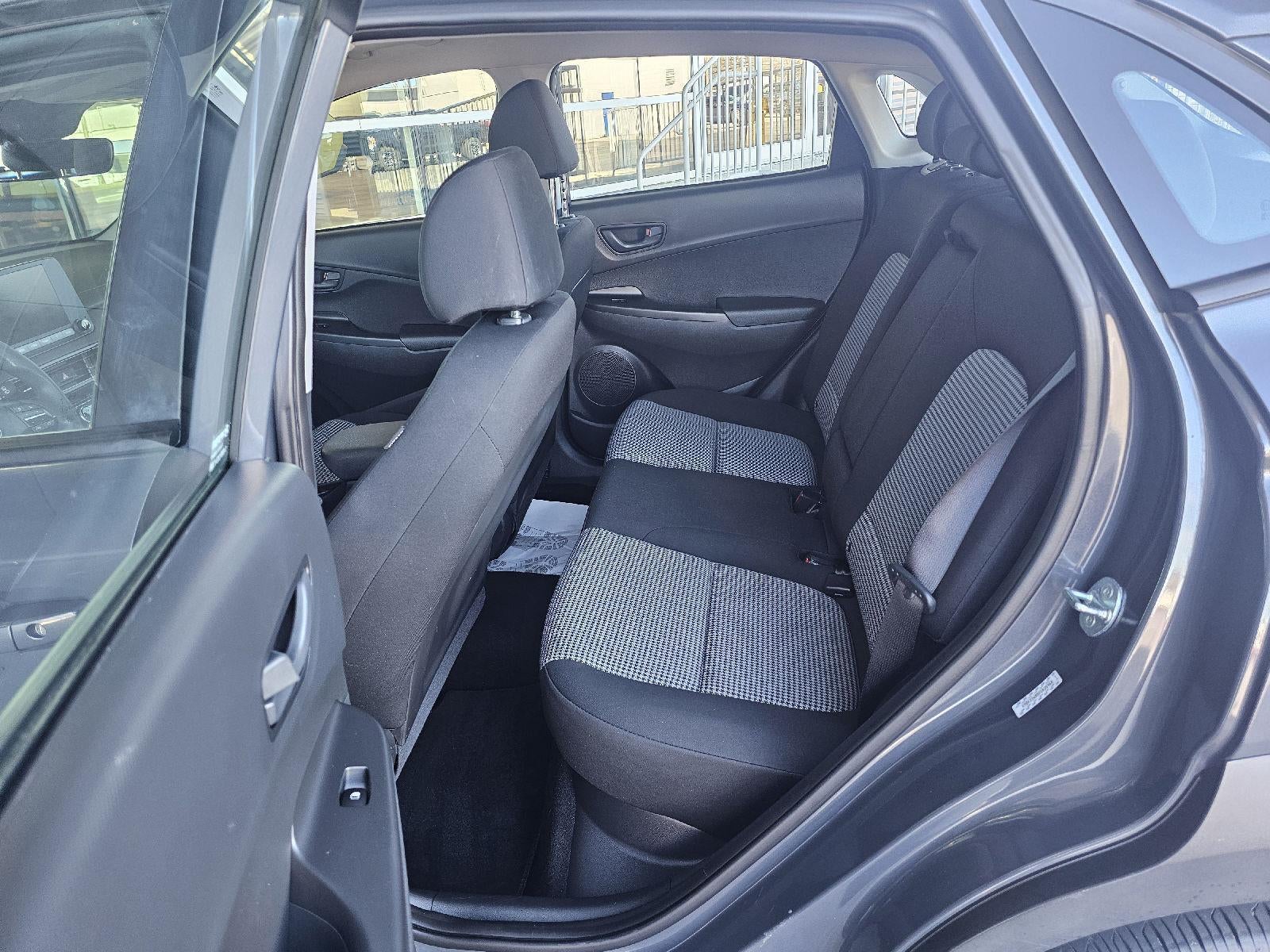 2023 Hyundai Kona SE