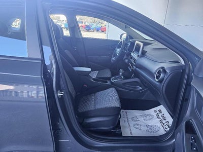 2023 Hyundai Kona SE