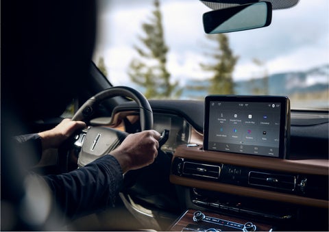 The center touch screen in a 2023 Lincoln Aviator® SUV is shown | Mathews Lincoln in Marion OH