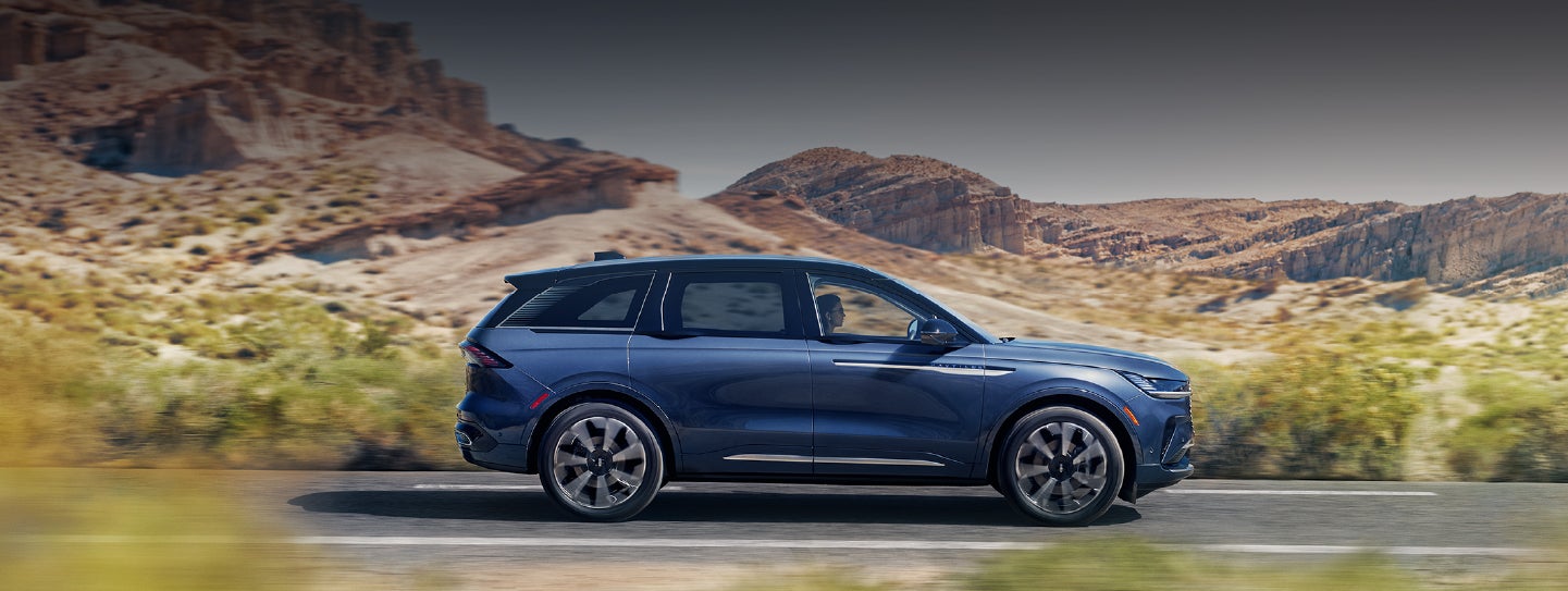 A 2024 Lincoln Nautilus® SUV is being driven in a desert setting. | Mathews Lincoln in Marion OH