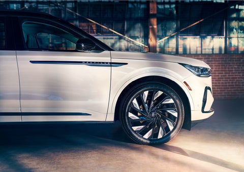 The wheels of the available Jet Appearance Package are highlighted. | Mathews Lincoln in Marion OH