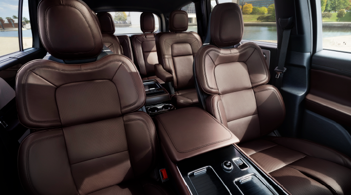 The cabin of the 2025 Lincoln Aviator® SUV is shown with black and brown accents. | Mathews Lincoln in Marion OH