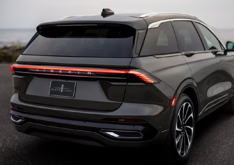 The rear of a 2025 Lincoln Black Label Nautilus® SUV displays full LED rear lighting. | Mathews Lincoln in Marion OH
