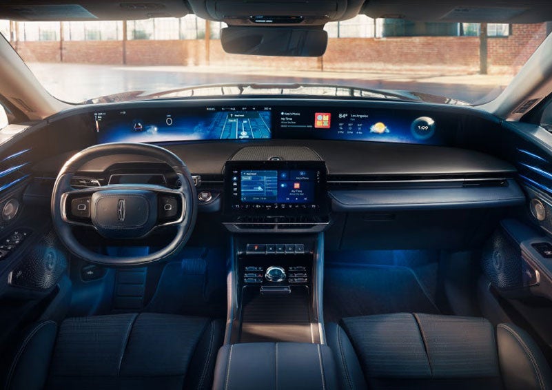The panoramic display is shown in a 2025 Lincoln Nautilus® SUV. | Mathews Lincoln in Marion OH